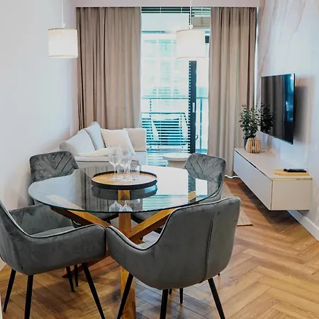 Easy Rent- Szeligowskiego 15 Chodzki Residence, 24h Check-in, Fv Апартаменти
